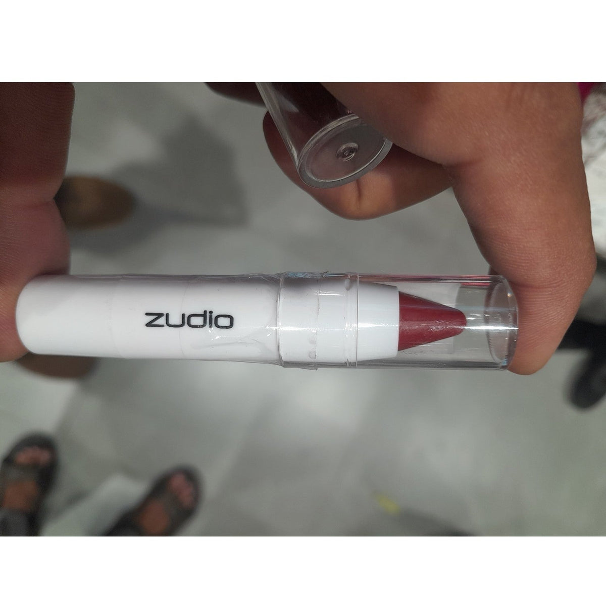Tata Zudio Lipstick Matte Deep Berry B2 Color 2g